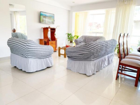 Stylish Apartment 4 min to the Airport